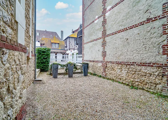 Charmante Maison - Plein Centre Deauville