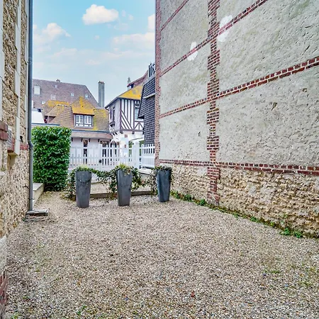 Charmante Maison - Plein Centre Deauville